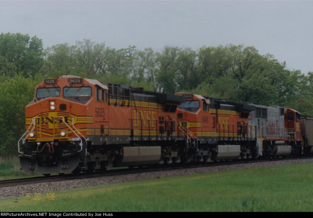 BNSF 5625 East